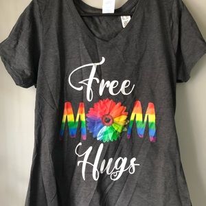 V neck free mom hugs